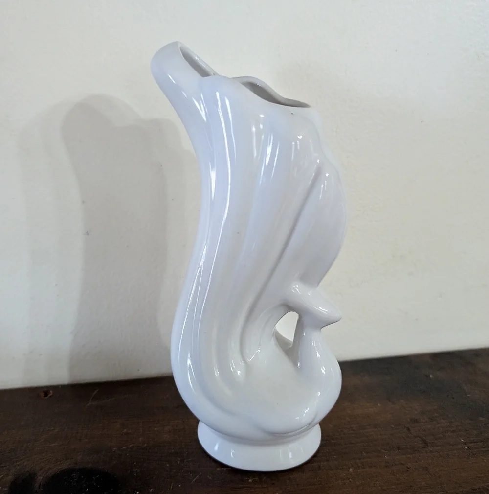 Vintage White Ceramic Swan Vase Victorian CottageCore Farmhouse Decor Aesthetic